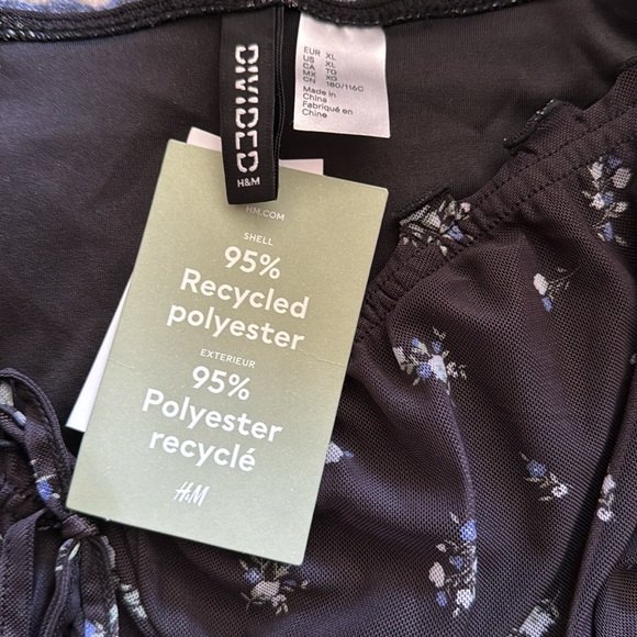 H & M BLACK FLORAL DRESS - Picture 4 of 5